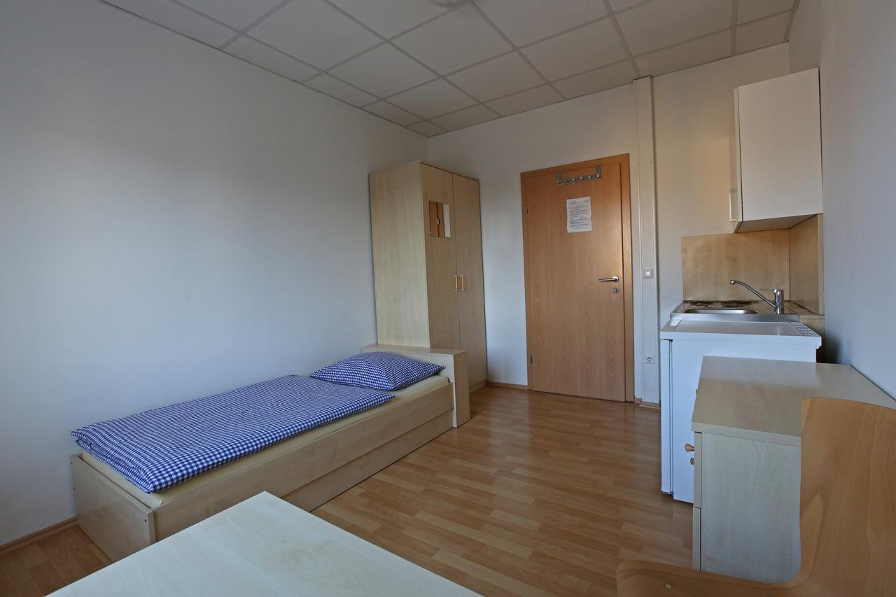 Montagehotel Living@Линц Экстерьер фото
