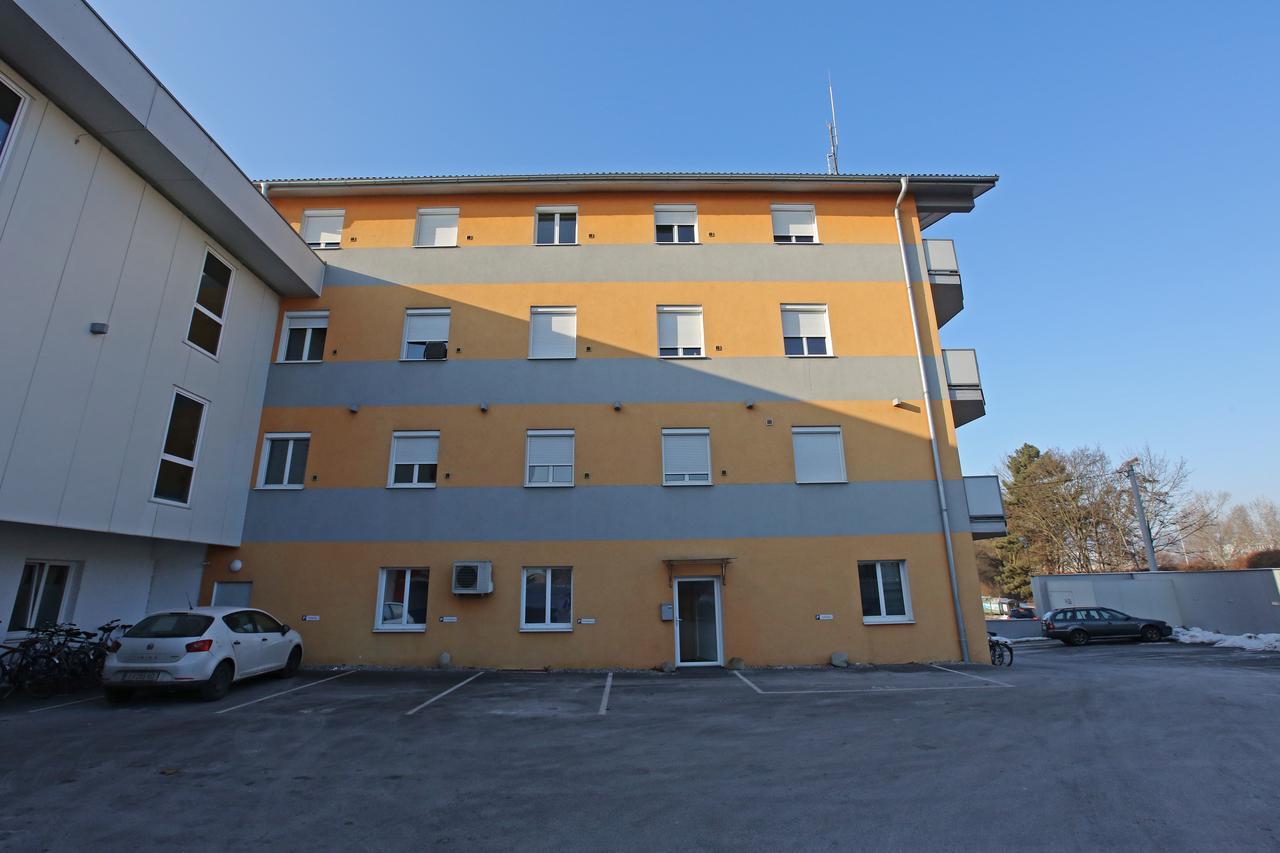 Montagehotel Living@Линц Экстерьер фото